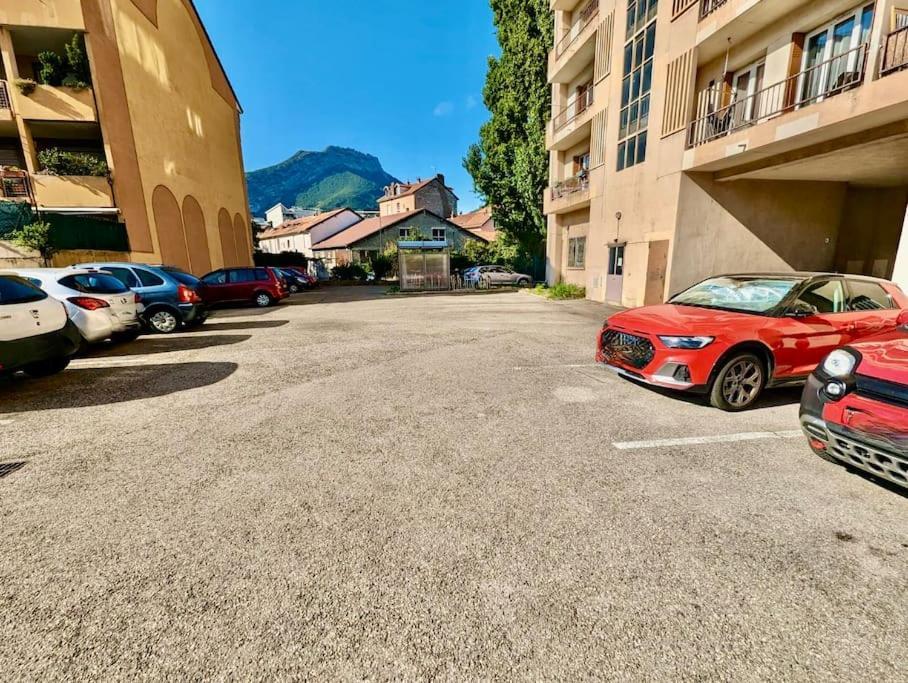 Excellent T2 - Moderne & Tout Equipe Avec Parking Гренобль Екстер'єр фото